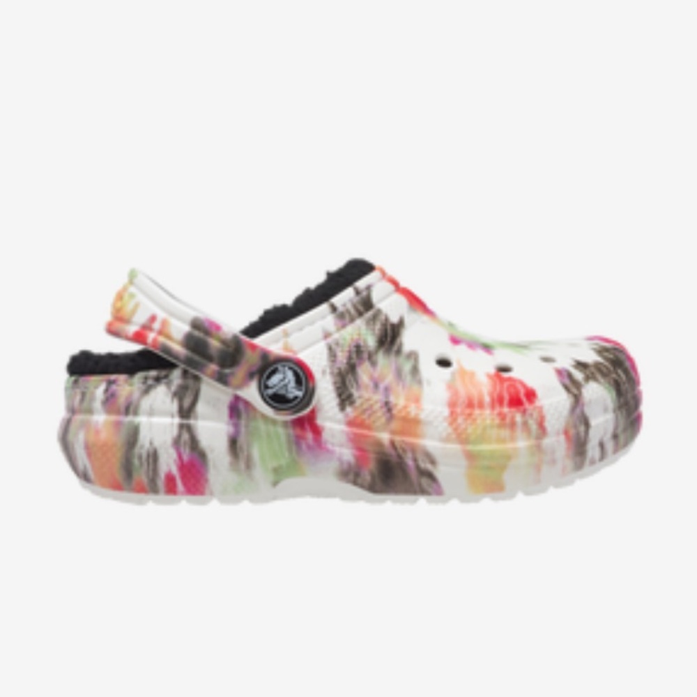 Tie-Dye Fleece Loned Crocs. Women’s 7. Boys grade school 5.